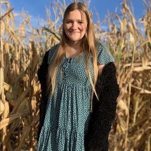 Meet your Posher, Rachel